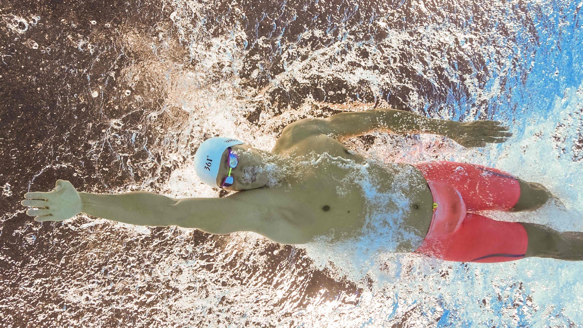 中国男篮加强攻防转换 球队节奏更加流畅，中国男篮专用篮球